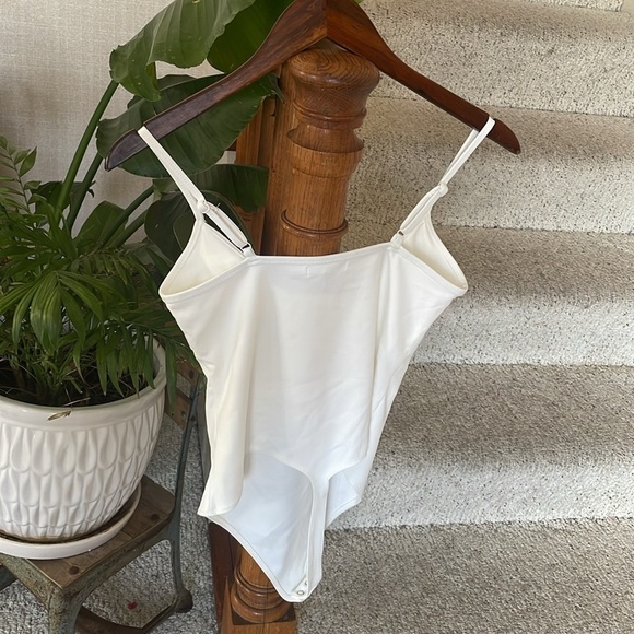 Good American White Sculpting Tank Bodysuit - Picture 6 of 13
